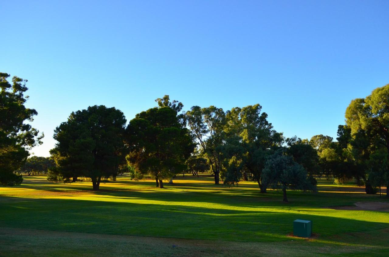 Renmark Country Club Luaran gambar